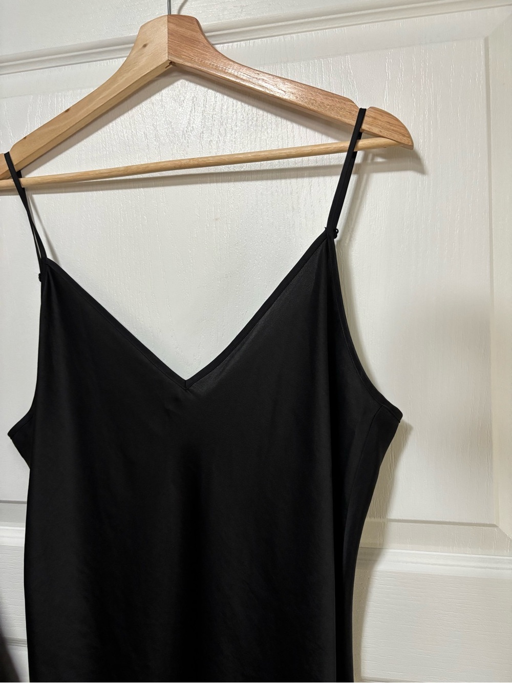 WILFRED Sonnet Satin Dress - Picture 8 of 9